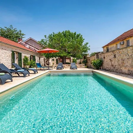 My Dalmatia - Authentic Zvonko With Private Swimming Pool Dom wakacyjny