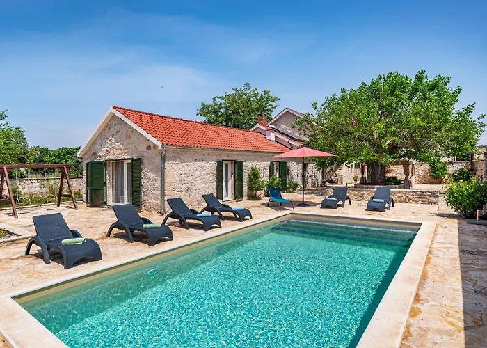 My Dalmatia - Authentic Zvonko With Private Swimming Pool 펜션