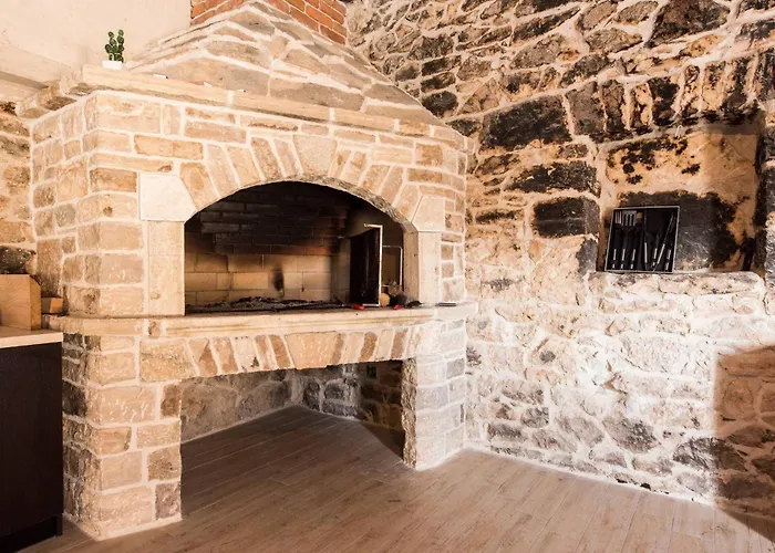 펜션 My Dalmatia - Authentic Zvonko With Private Swimming Pool Podlug