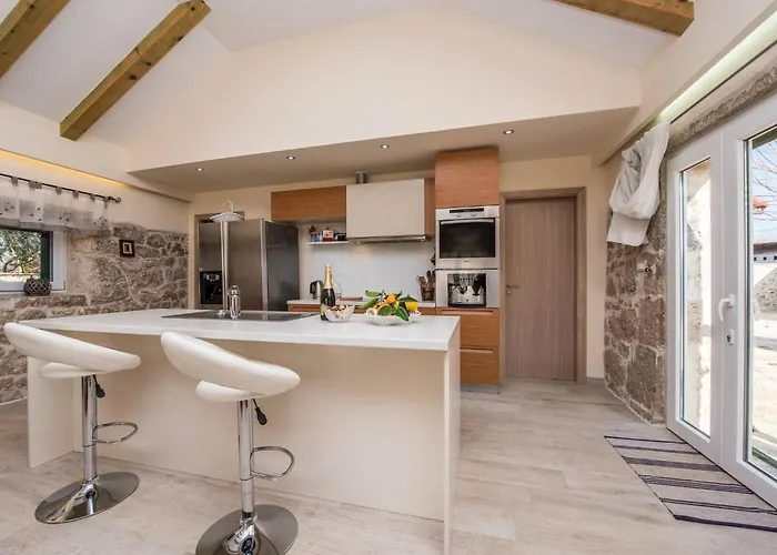 My Dalmatia - Authentic Zvonko With Private Swimming Pool *