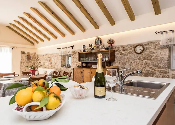 My Dalmatia - Authentic Zvonko With Private Swimming Pool *