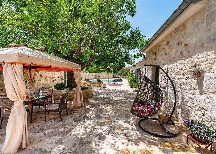My Dalmatia - Authentic Zvonko With Private Swimming Pool *